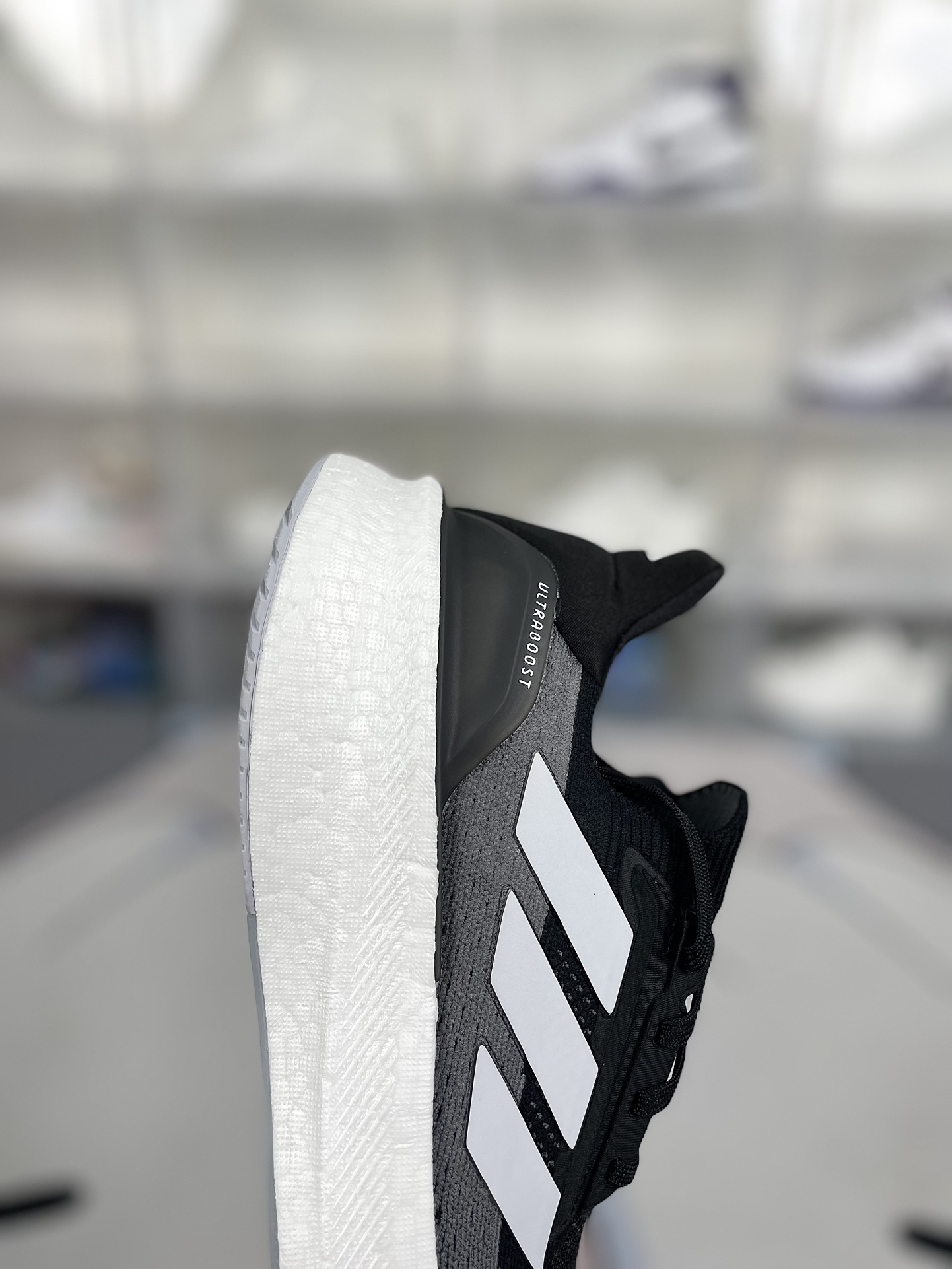 Ultraboost 5X 210 (36)