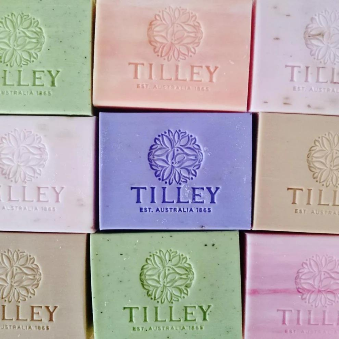 Joy of Oiling Tilley Marble Rainbow Soap 2
