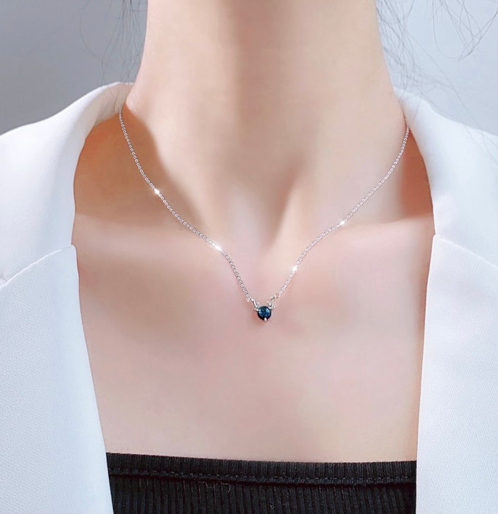 925 Sterling Silver The Deer Necklace