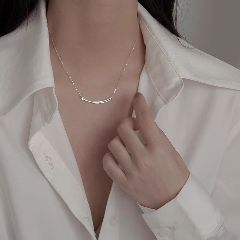 925 Sterling Silver Smile Necklace
