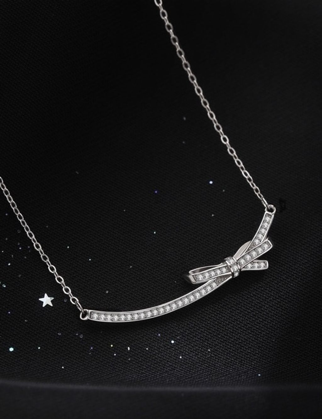 925 Sterling Silver Bow Necklace
