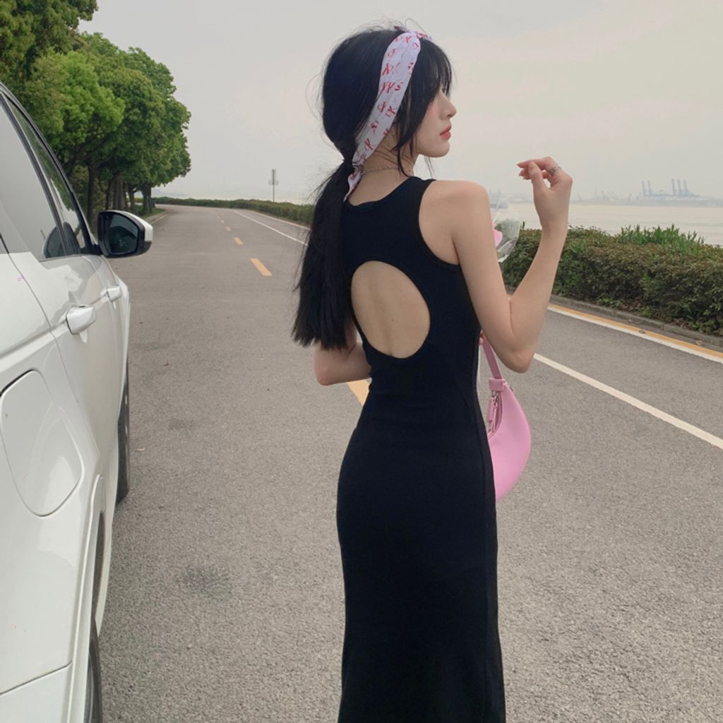 Slim Fit Long Dress Open Back Mid Length