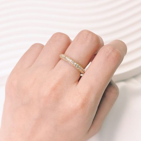 7B7FDE7F-80A9-4ED0-A910-8432AC3F0A3F