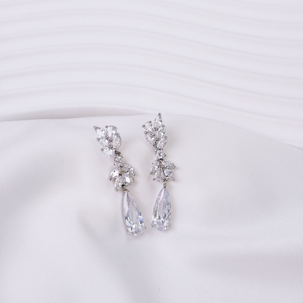 9AF45AA1-9501-4E6A-8C0F-EC7F4AB68EBC