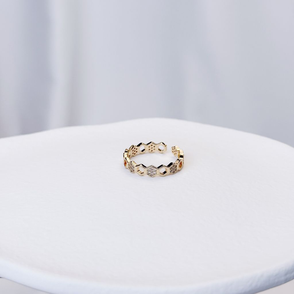 551DB5E8-5179-430B-AAF7-CB6DD683C162