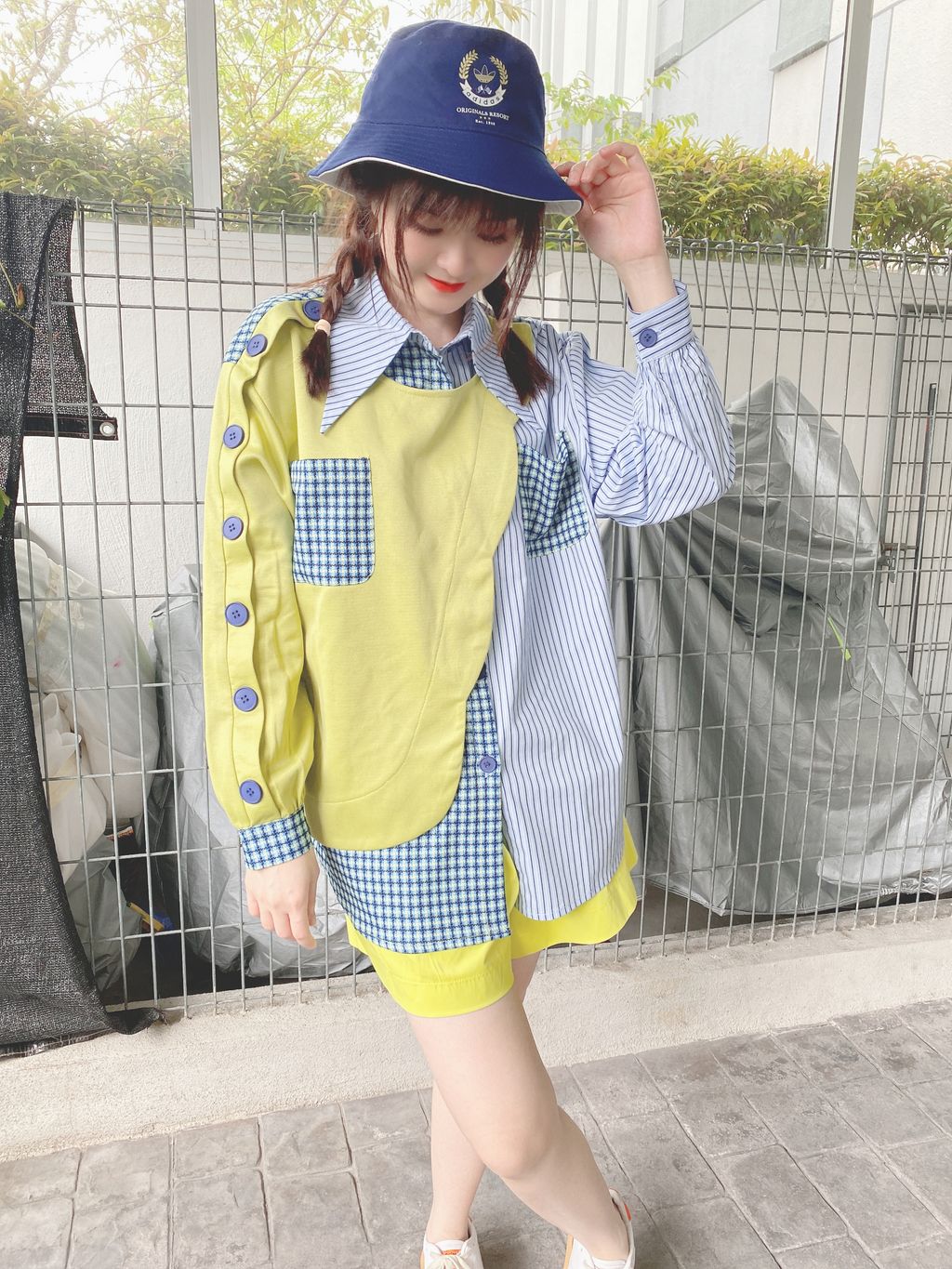 AF9BB970-A457-4C36-A1AA-8D32C84E1696