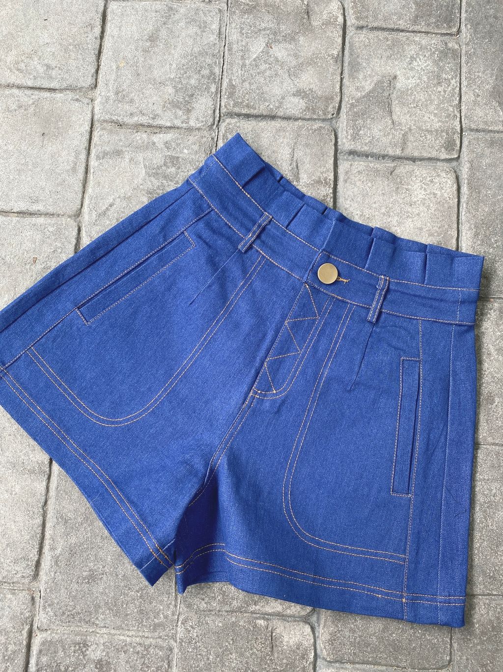 37236D0A-5162-4B83-969D-E6599A7B90CB