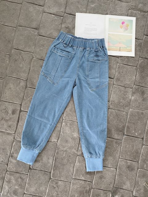 9F2756E6-DF3C-41B6-A35B-8E9ED1D38541