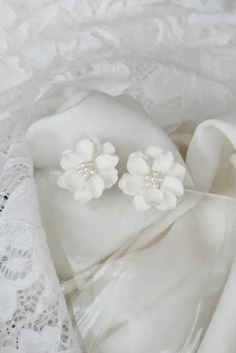 ceramic-floral-studs