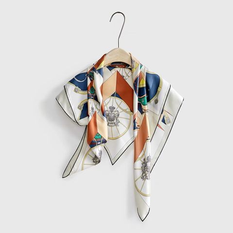 40F4BF72-4F87-4DB2-B838-56AAC48EE4E3