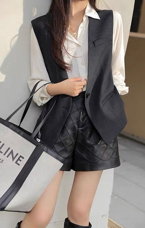 74603036-C216-4EF9-9EA4-14B07AE31C0D