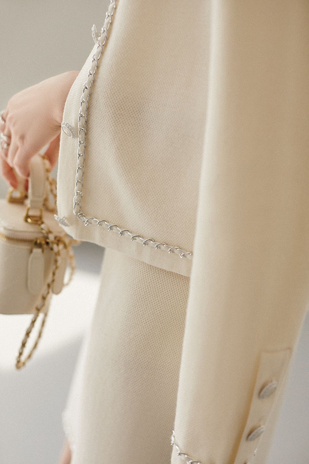 89AA3BBD-84D6-480B-AF5F-E299E93B4CAB