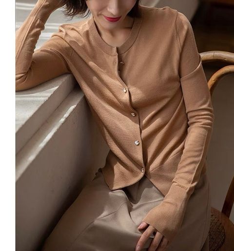 1725728B-3CB1-4A82-8DEF-E06D34C4A670