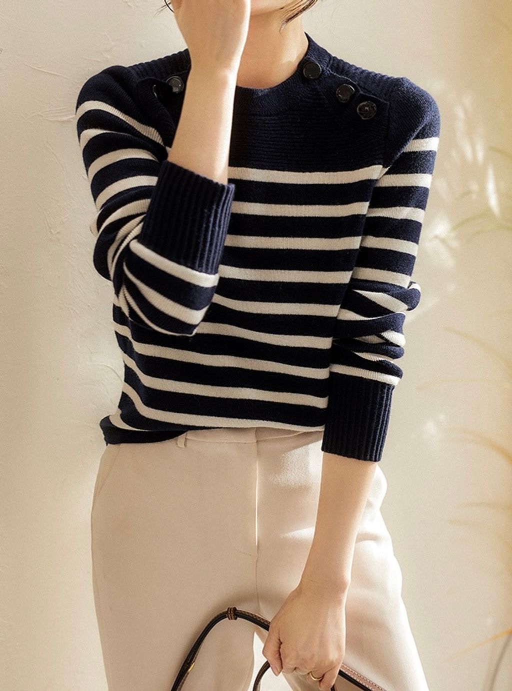 4BB3B41F-A771-4110-85DD-9E89B52F1D2B