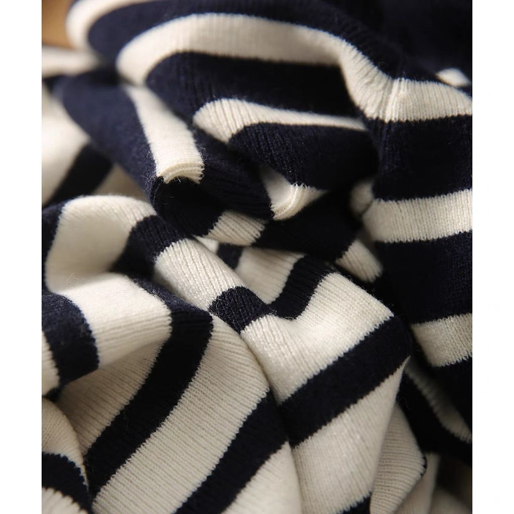 8E184422-E373-423C-9D72-6559E7B77015