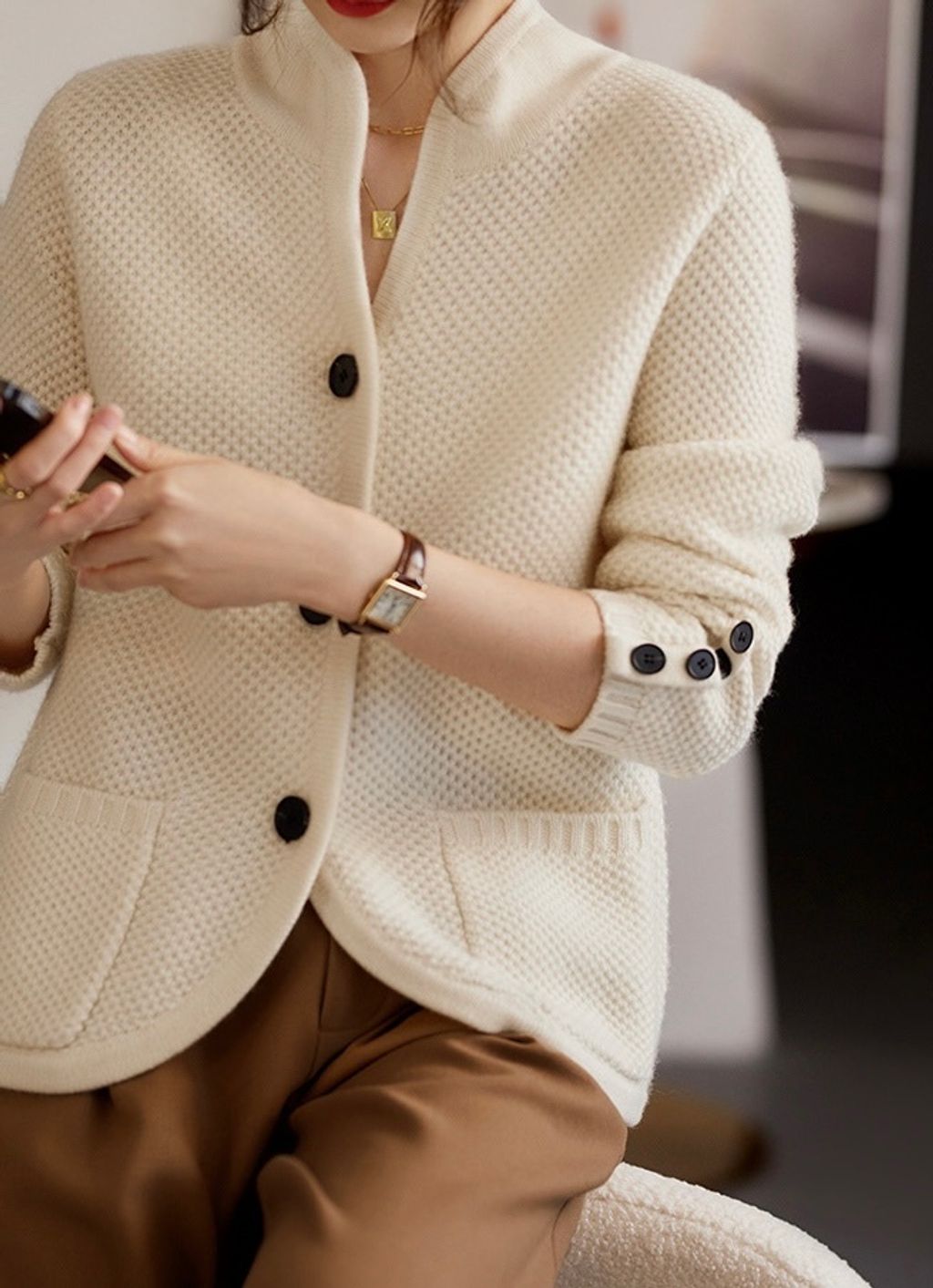 33FC35E8-F29E-4AE4-835F-5D3CFC689614