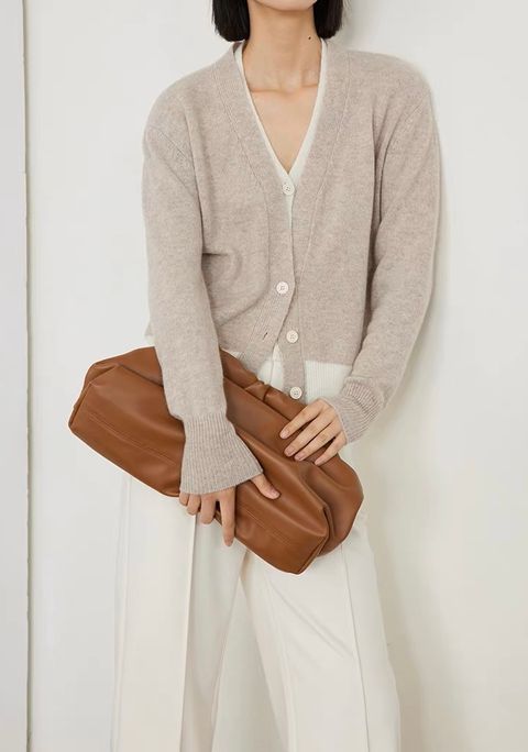 074273BE-50F4-4AA2-A5ED-BF4822BF6640