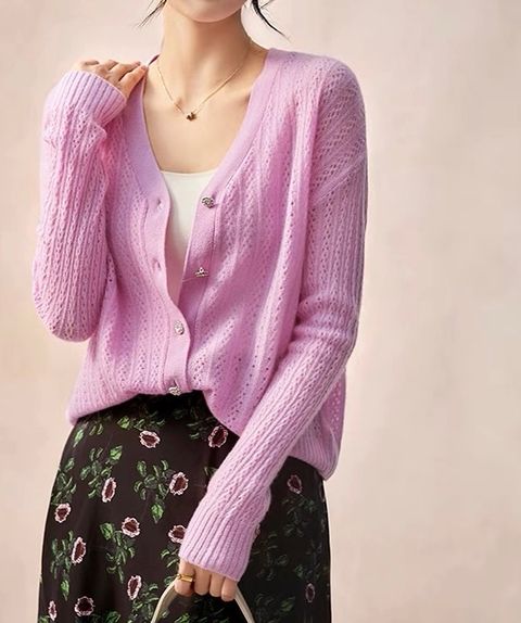 D4EA773E-3C06-40FF-B051-7E5E363AFCD5