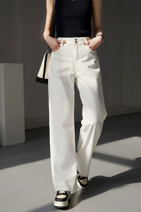 219ABD0F-69DE-40C0-ABE7-686771ED4DAE