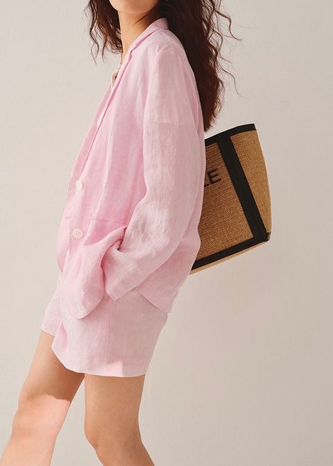 2E07A1E4-B63F-45D8-B665-F8C0942999F4