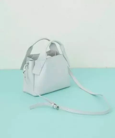 5D8D73AC-66E0-4FAA-ADBD-718E0E162819