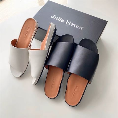 812B6D7E-5E18-40E2-A76E-276250945287