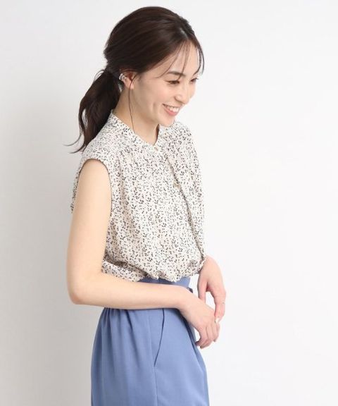 3DEE2405-1CC2-45A1-B3F3-FDC5419F7A1C