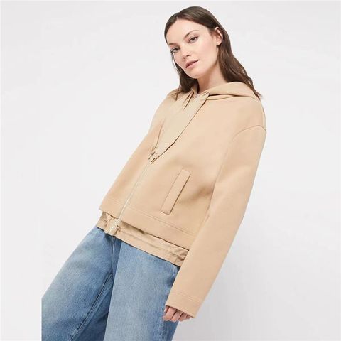 8BCF40B9-77D3-4A4C-A078-6EE977405EBA