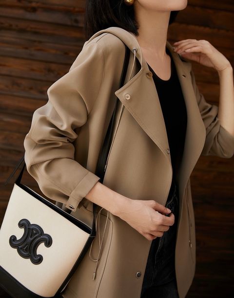 B2B52A28-23C3-4060-8AFA-A0D064822B6E