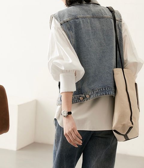 7CB9B24A-6B9A-4D9C-911C-5FB0C62C7712