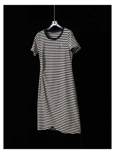 7D59C3E9-37F7-42F2-BA28-4A2C6B90F07E