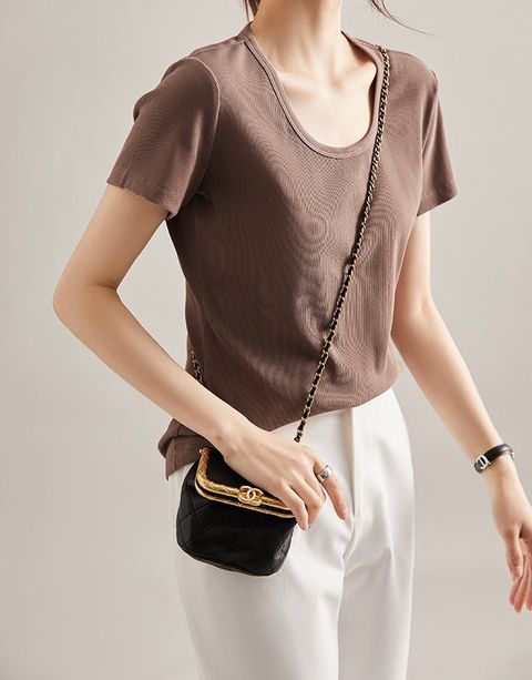 8FAFFE31-F805-40DA-BFD7-9AB3C41056E5