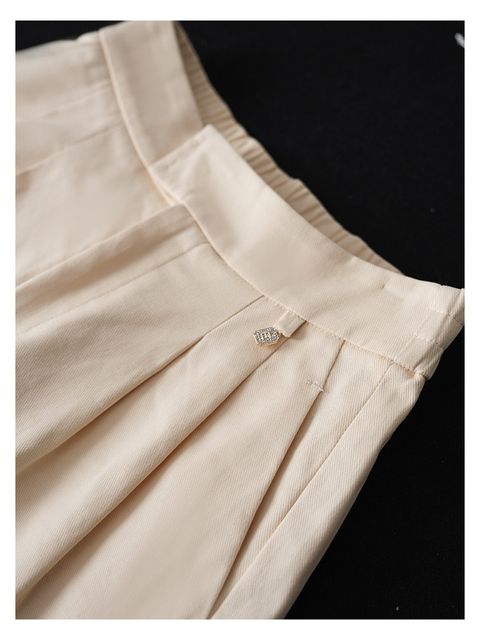 0E7E1F07-8075-497A-ABBF-A8374DF73E7C