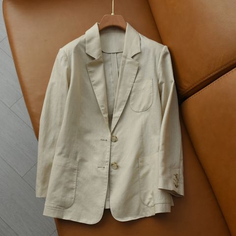 1005AF45-E5E8-43D4-A05B-5FF024B1832F