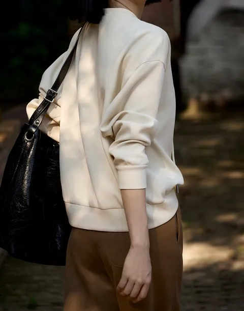 51574FDA-97C3-4C77-8751-83C6A2D4D26C