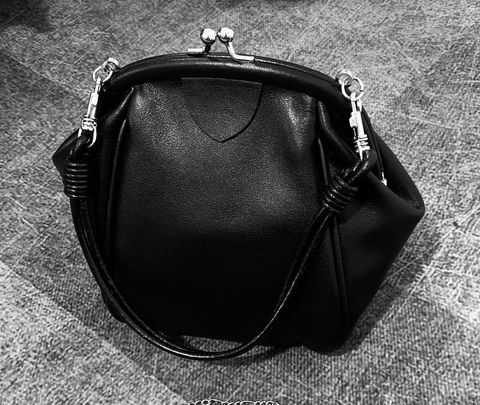 C01FFDA8-89C0-41EA-9A2E-4D1A3610A6EC