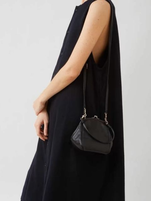 42D98026-47E6-4724-B207-1C94DDF26B5E