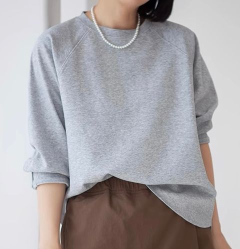 B02E81E0-A645-415B-8F13-08768AE27994