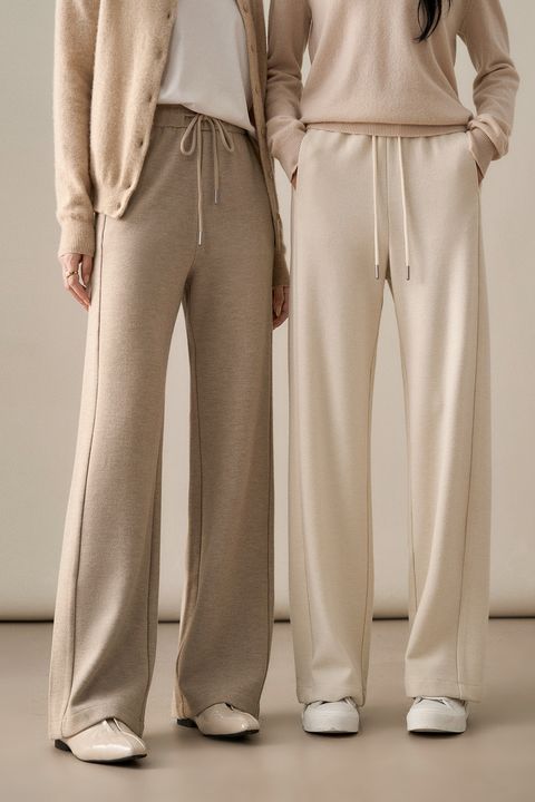 CAA8DD19-4551-4646-8A76-985AB6191E6B