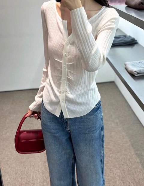 D004AA86-B6E8-46EA-AFE5-A5A0A2D7D250