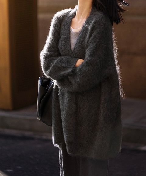 F3D676D8-8487-4A9D-8CFB-8909AA5E79F1