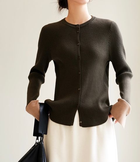 E57B3F22-1B5D-4B93-8221-C718447E9210