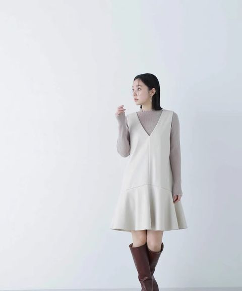 4B7EF349-C5D1-4D29-8DB1-BEA373CEDFC3