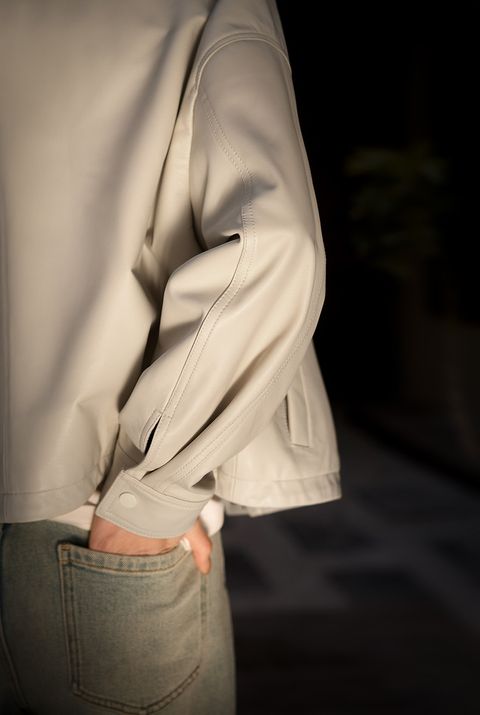 E8A46F35-83B4-4E94-8008-DF55FD0A8BEC