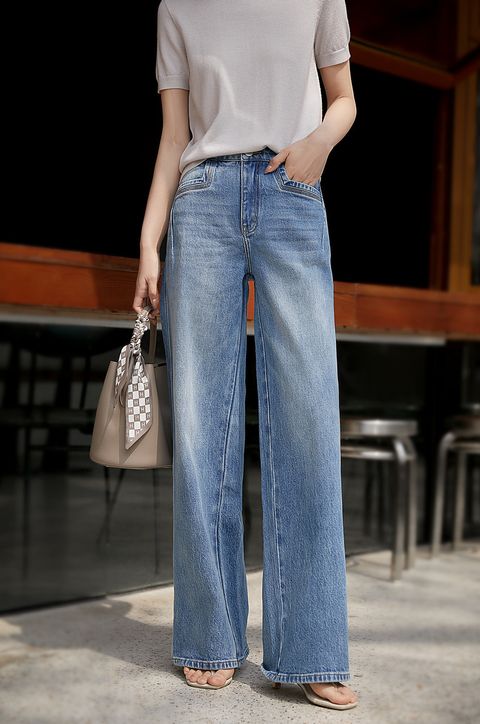 D9D24FD1-5C2F-45B5-9A7C-AC55BAAFA853