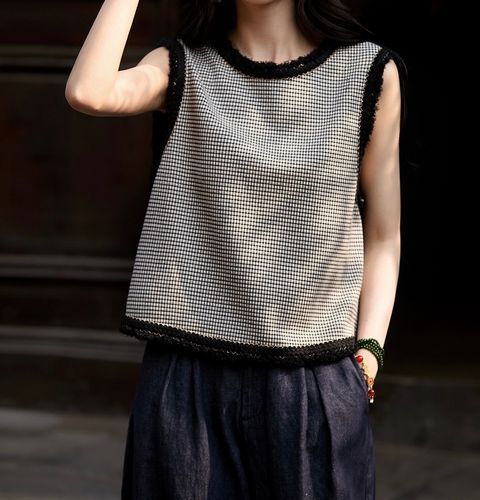 EF12C25C-E204-4E62-9E9E-41361F683F0D