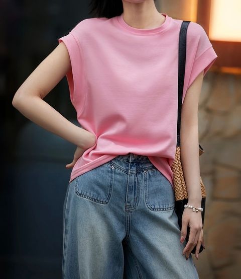 9815AF70-DBFC-4BF8-BFBE-DB9E8E8719AD