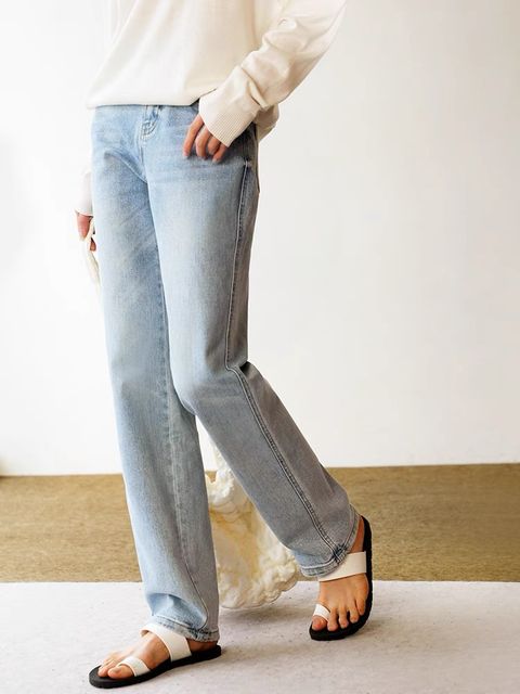 F07CD2B1-9159-4D6D-AD5F-1B3339D6B32D