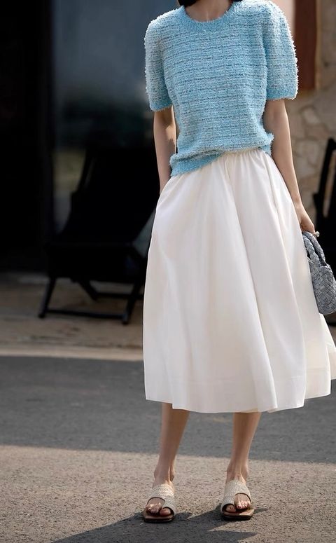 05331253-0327-44D7-91D2-A5A3AC094F59