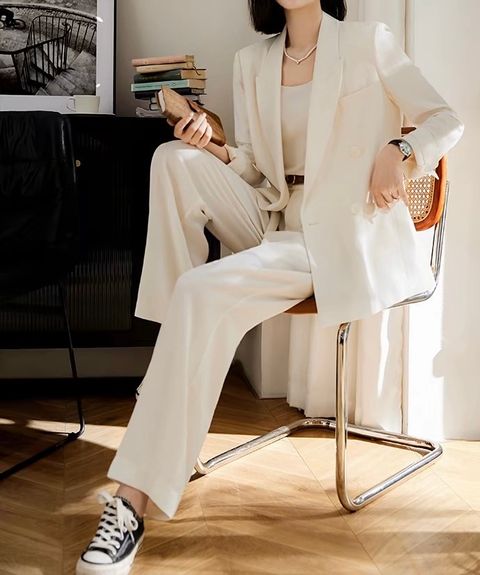 9AE015AD-F936-4898-A35B-BAE70F9A15A1